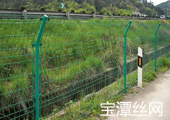 鐵路隔離柵專業(yè)生產(chǎn)廠家