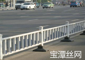 公路隔離柵維護及更換