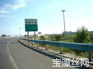 高速公路隔離網選購技巧